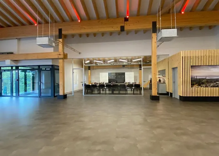 Olympia 4*
